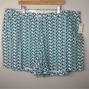 Crown & Ivy Women's 24W Regular‎ Printed Shorts - Blue & White Umbrella Pattern